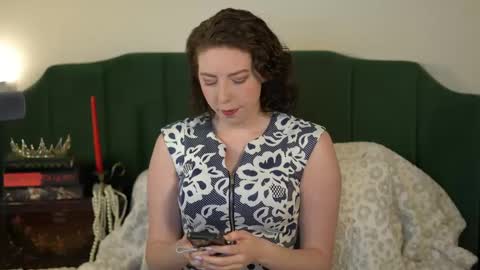 Sarlei Sar-uh-lie online show from 09/28/25, 01:22