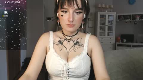 hanna online show from 10/18/25, 01:56