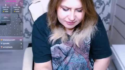 Snapshot of yourkarma_2_0 chatting on 11/17/25, 04:13 Karma online show from 11/17/25, 04:13