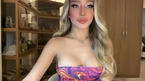 Pearl online show from 10/13/25, 07:08