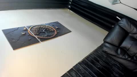 Snapshot of yourqueen_kaye chatting on 10/24/25, 05:42 kaye online show from 10/24/25, 05:42