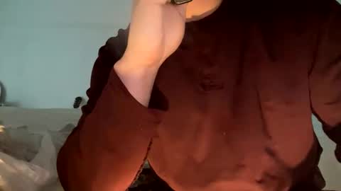 Snapshot of yours731783 chatting on 11/23/25, 09:53 yours731783 online show from 11/23/25, 09:53