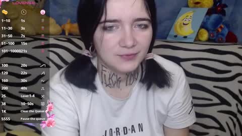 Im - DANI .insta - hardblade1 online show from 12/17/24, 11:59