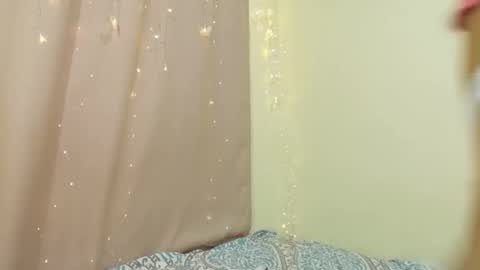 Lina and roberth online show from 10/02/25, 06:42