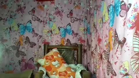 Snapshot of yourshygirl82 chatting on 02/20/25, 08:36 im MAY online show from 02/20/25, 08:36