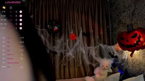 Bella online show from 10/22/25, 03:40