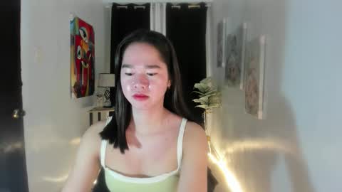 Snapshot of yourtinybunny chatting on 09/13/25, 01:27 yourtinybunny online show from 09/13/25, 01:27