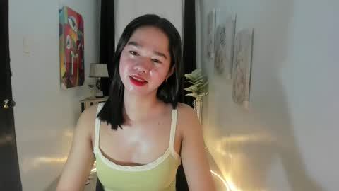 Snapshot of yourtinybunny chatting on 09/19/25, 03:45 yourtinybunny online show from 09/19/25, 03:45