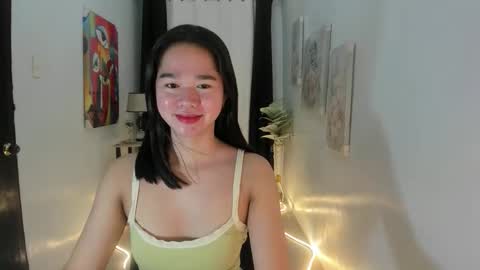 Snapshot of yourtinybunny chatting on 09/24/25, 06:33 yourtinybunny online show from 09/24/25, 06:33