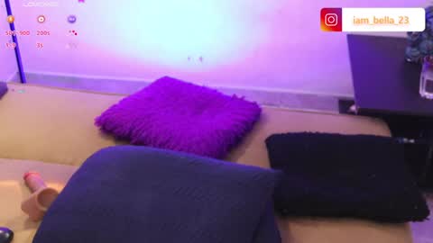 Bella- Independert Model online show from 02/03/25, 07:52