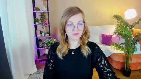 Alice online show from 10/14/25, 10:27