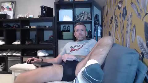 You want us 69 online show from 11/03/25, 08:43