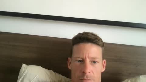 yoyoyo1221 online show from 10/23/25, 01:38