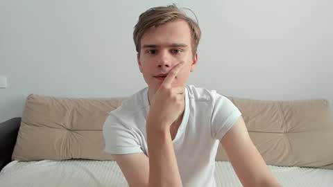 Yue Lang and Samm online show from 10/08/25, 10:35