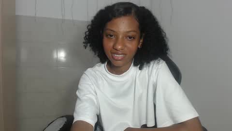 YUKARI online show from 11/06/25, 07:04