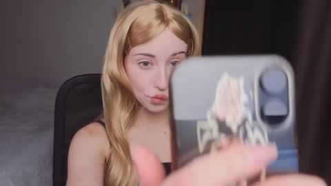 Misa online show from 10/10/25, 04:39