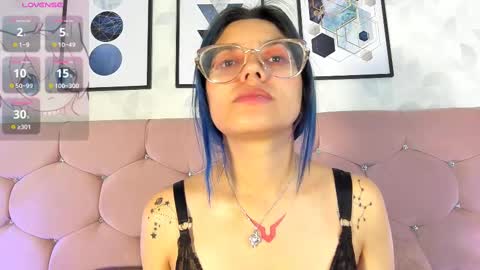 Snapshot of yukki_kuran chatting on 03/04/25, 08:24 Yukki Kuran online show from 03/04/25, 08:24