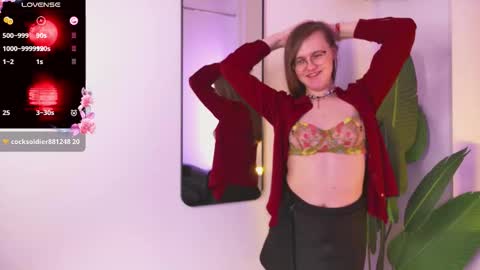 Yuko online show from 11/20/25, 08:41