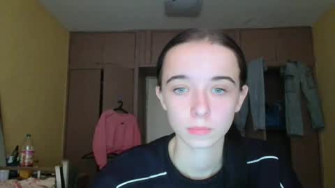 Yuliia online show from 10/18/25, 09:10