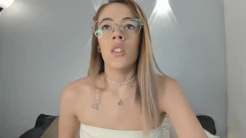 yulievans online show from 01/11/25, 10:18