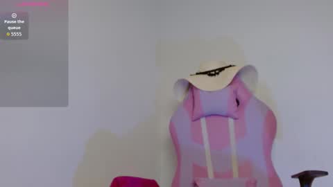 Yuli and SaraIndependent model online show from 10/06/25, 08:28