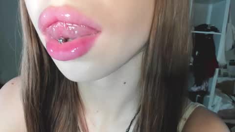 Snapshot of yumm__ chatting on 12/29/24, 08:11 Im away next stream September 10 at 1400 Moscow time online show from 12/29/24, 08:11