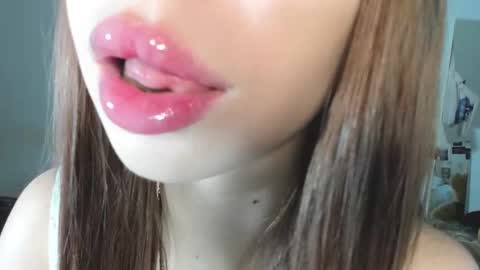 Snapshot of yumm__ chatting on 01/03/25, 08:21 Im away next stream September 10 at 1400 Moscow time online show from 01/03/25, 08:21