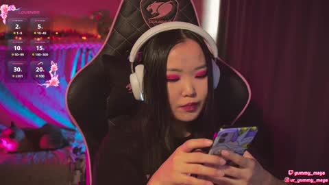 Snapshot of yummy_maya chatting on 01/27/25, 08:40 Chimi online show from 01/27/25, 08:40