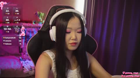 Snapshot of yummy_maya chatting on 02/06/25, 08:18 Chimi online show from 02/06/25, 08:18