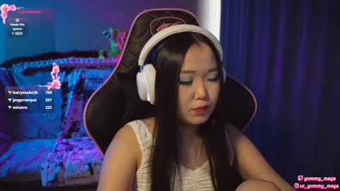 Snapshot of yummy_maya chatting on 02/08/25, 06:54 Chimi online show from 02/08/25, 06:54