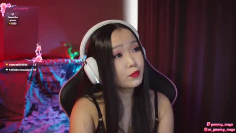 Snapshot of yummy_maya chatting on 02/21/25, 09:13 Chimi online show from 02/21/25, 09:13