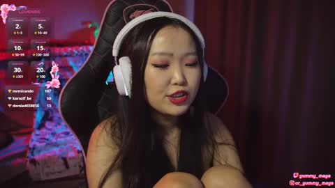 Snapshot of yummy_maya chatting on 02/21/25, 12:17 Chimi online show from 02/21/25, 12:17