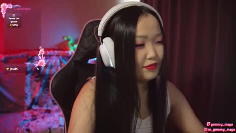 Snapshot of yummy_maya chatting on 03/03/25, 08:38 Chimi online show from 03/03/25, 08:38