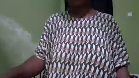 Snapshot of yummychocolate_2 chatting on 09/12/25, 04:18 YUMMY online show from 09/12/25, 04:18