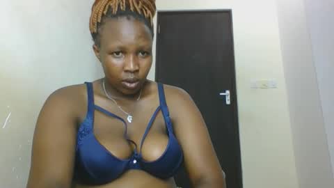 yummytitiess online show from 10/27/25, 05:39