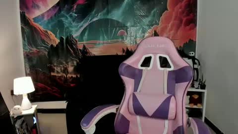 Yuna online show from 11/07/25, 01:44