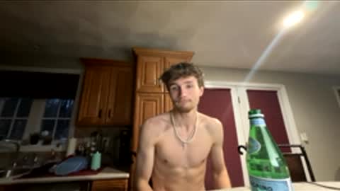 Snapshot of yungindd chatting on 11/30/25, 09:08 Tanner online show from 11/30/25, 09:08