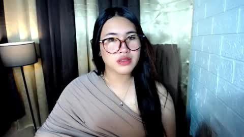 Snapshot of yuriyumixx_xoxo chatting on 11/08/25, 07:34 yuriyumixx_xoxo online show from 11/08/25, 07:34