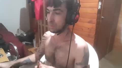 Yuumi online show from 10/26/25, 05:02