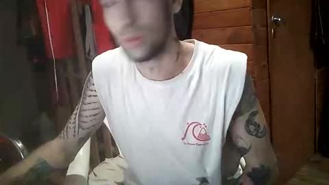 Yuumi online show from 11/08/25, 10:04