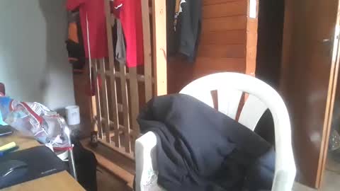 Yuumi online show from 11/09/25, 06:06