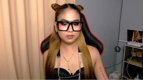 Snapshot of yvannasilva18 chatting on 02/11/25, 05:16 jai online show from 02/11/25, 05:16