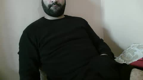 Snapshot of yxxtxxdentyk chatting on 01/08/25, 06:09 Bi BearXXX online show from 01/08/25, 06:09