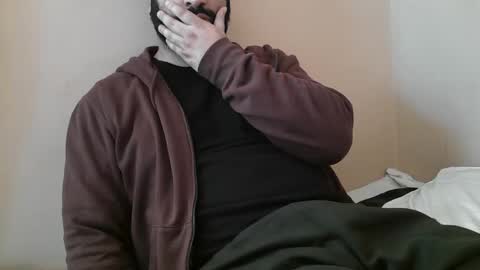 Snapshot of yxxtxxdentyk chatting on 01/20/25, 06:10 Bi BearXXX online show from 01/20/25, 06:10