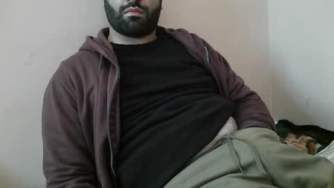 Snapshot of yxxtxxdentyk chatting on 02/24/25, 05:22 Bi BearXXX online show from 02/24/25, 05:22