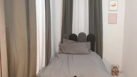 Snapshot of zabrina_huge chatting on 09/14/25, 05:01 ts baby banana online show from 09/14/25, 05:01