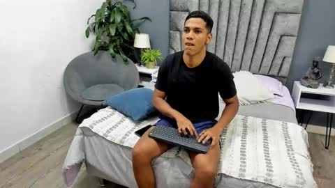 zac online show from 09/21/25, 11:56