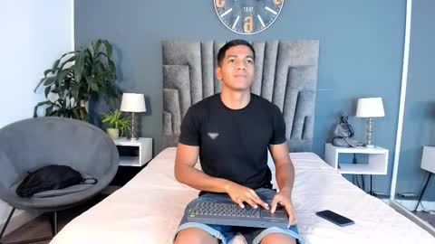 zac online show from 11/02/25, 03:09