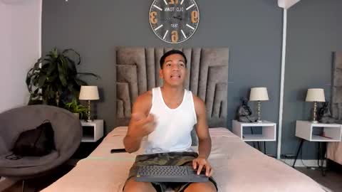 zac online show from 11/04/25, 03:27