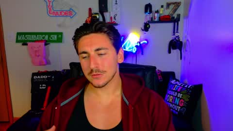 Snapshot of zach_rhyder chatting on 10/09/25, 02:42 Zach Rhyder online show from 10/09/25, 02:42